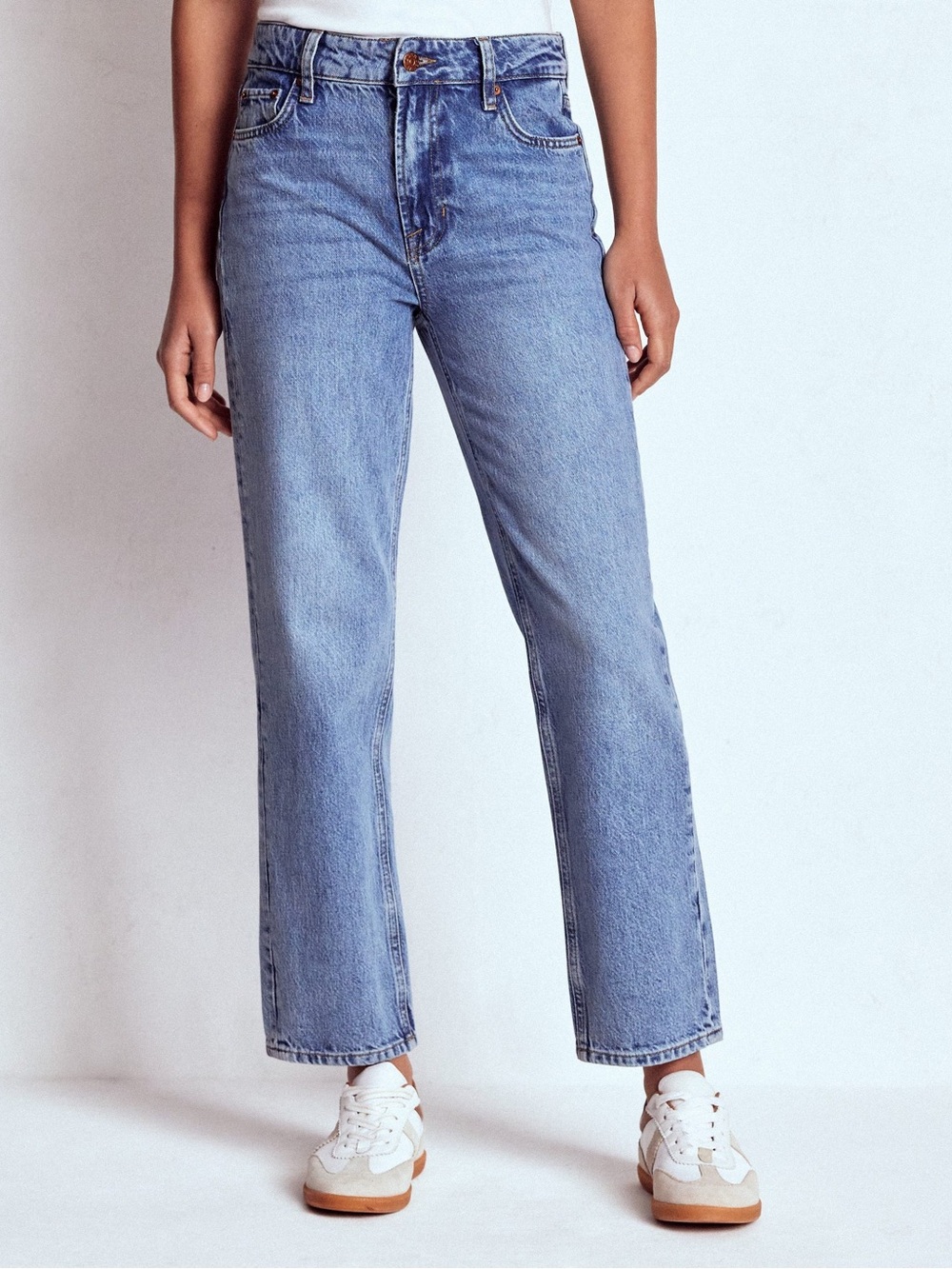 Boden Classic High-Rise Straight Jeans - Light Blue 10L
